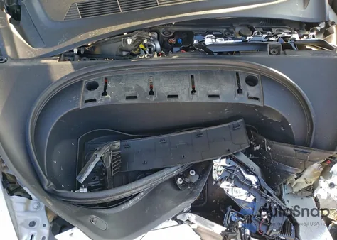 2024 Tesla Model 3 из США, поврежденный, VIN 5YJ3E1EB6RF813324